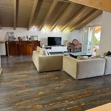 דירה Chateaux Blloku